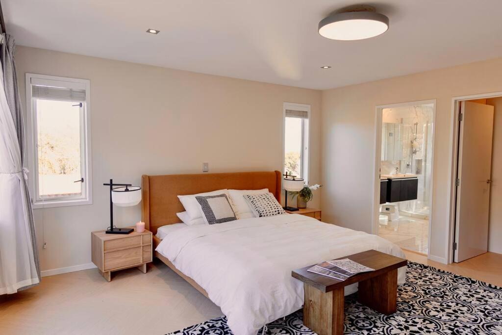 Modern Lifestyle Retreat With Stunning City View Auckland Eksteriør bilde