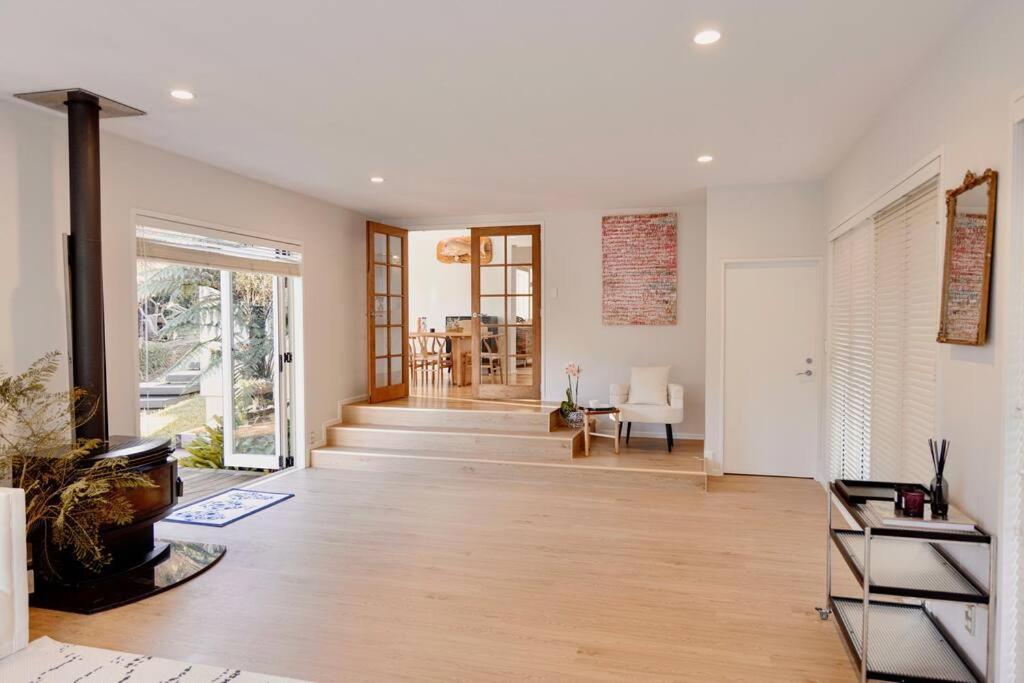 Modern Lifestyle Retreat With Stunning City View Auckland Eksteriør bilde